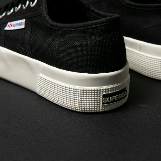 Superga Canada | Shop Iconic Italian Shoes - Timeless Style \u0026 Comfort